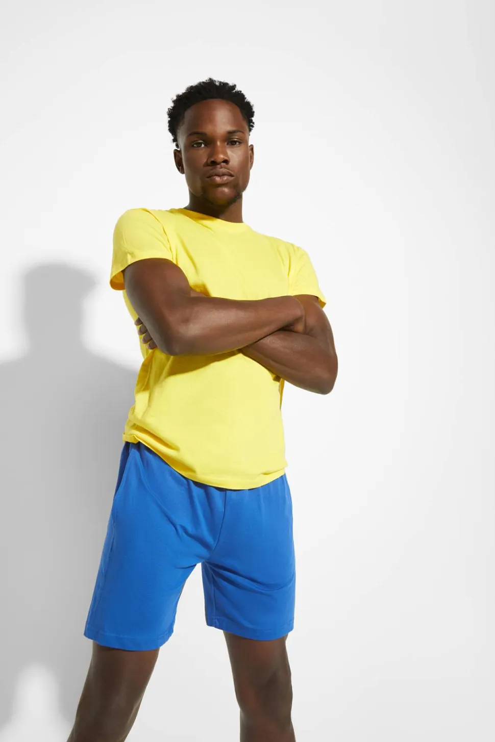 Roly BE6705 - SPORT Short unisex avec poches latérales et ceinture élastique avec cordon de serrage